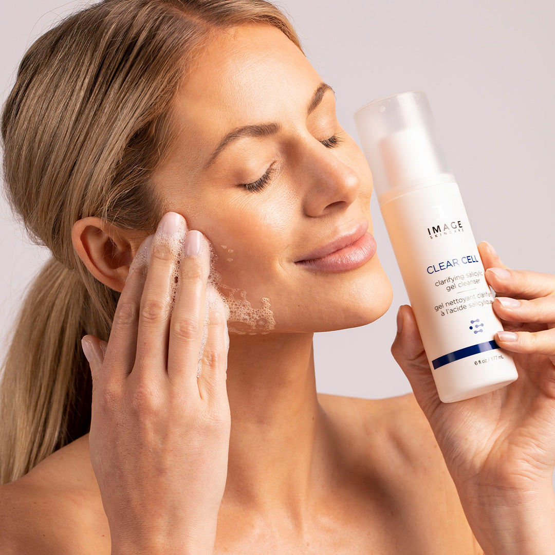 Clear Cell Salicylic Gel Cleanser